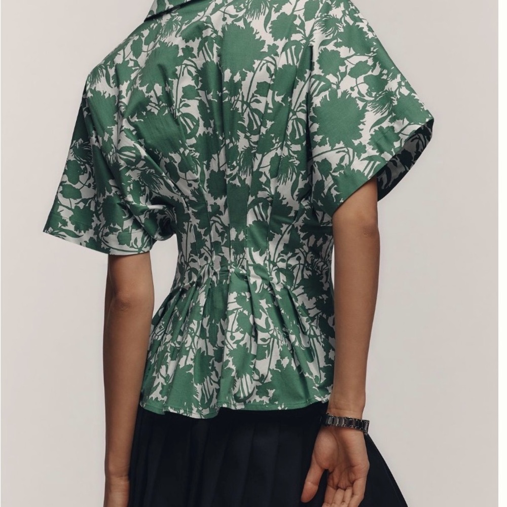 Anthropologie - The Tobie Short-Sleeve Pleated Blouse by Exquise, size XL - Picture 2 of 6